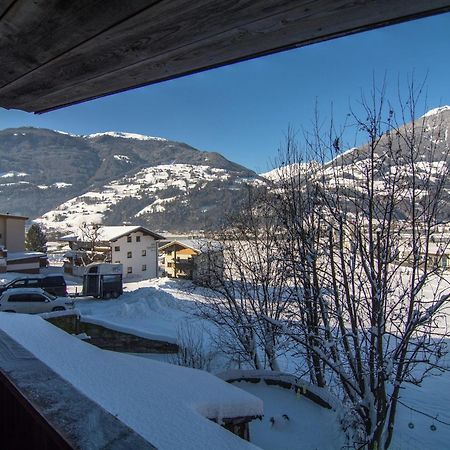 Beautiful Flat In Kaltenbach Near The Ski Area Exterior photo