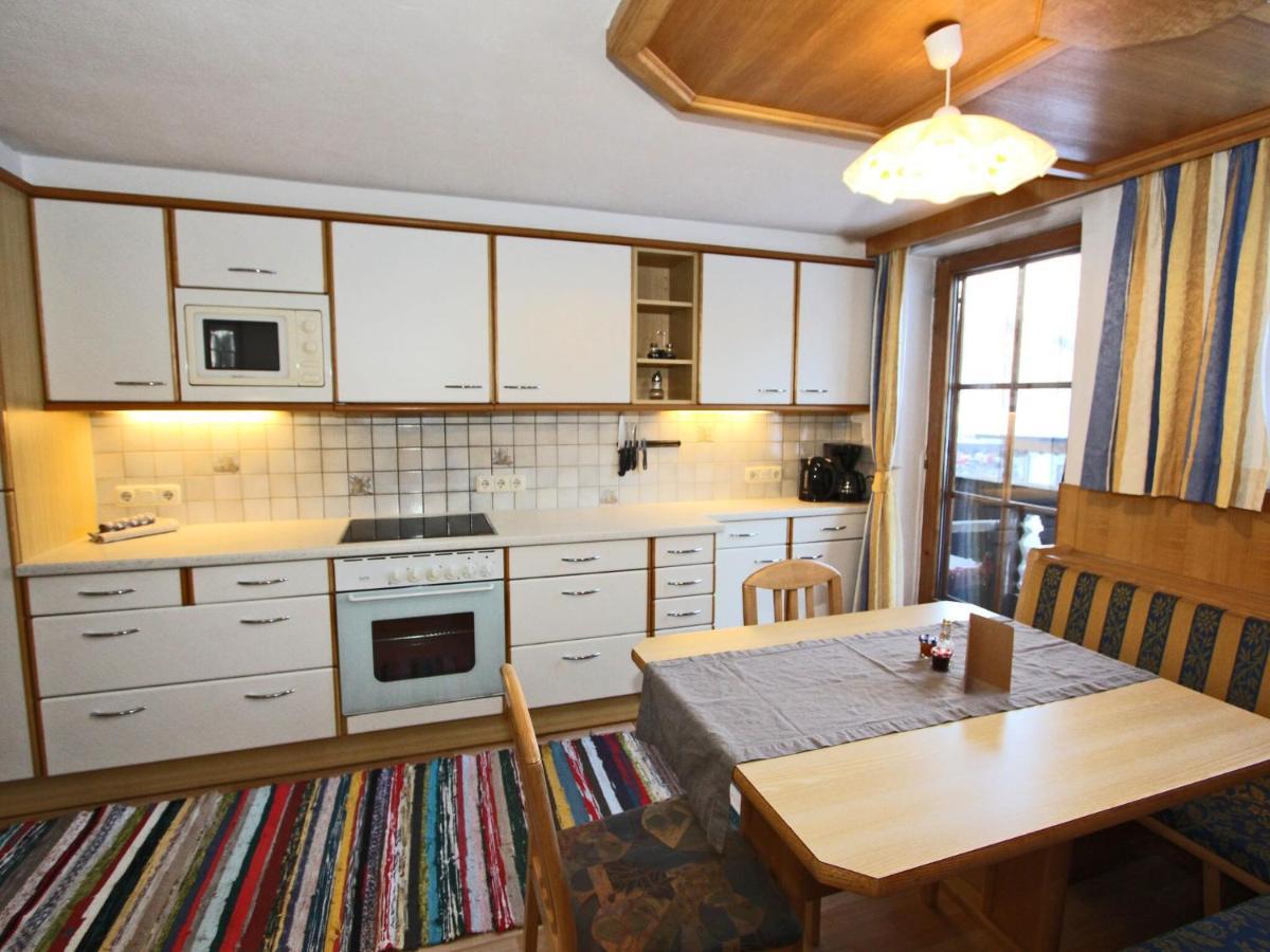 Beautiful Flat In Kaltenbach Near The Ski Area Exterior photo