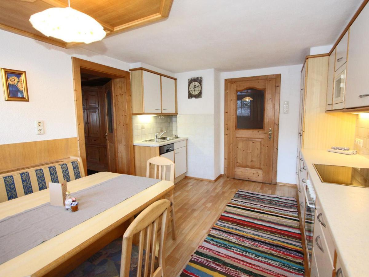 Beautiful Flat In Kaltenbach Near The Ski Area Exterior photo