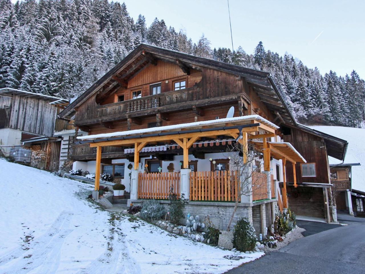 Beautiful Flat In Kaltenbach Near The Ski Area Exterior photo